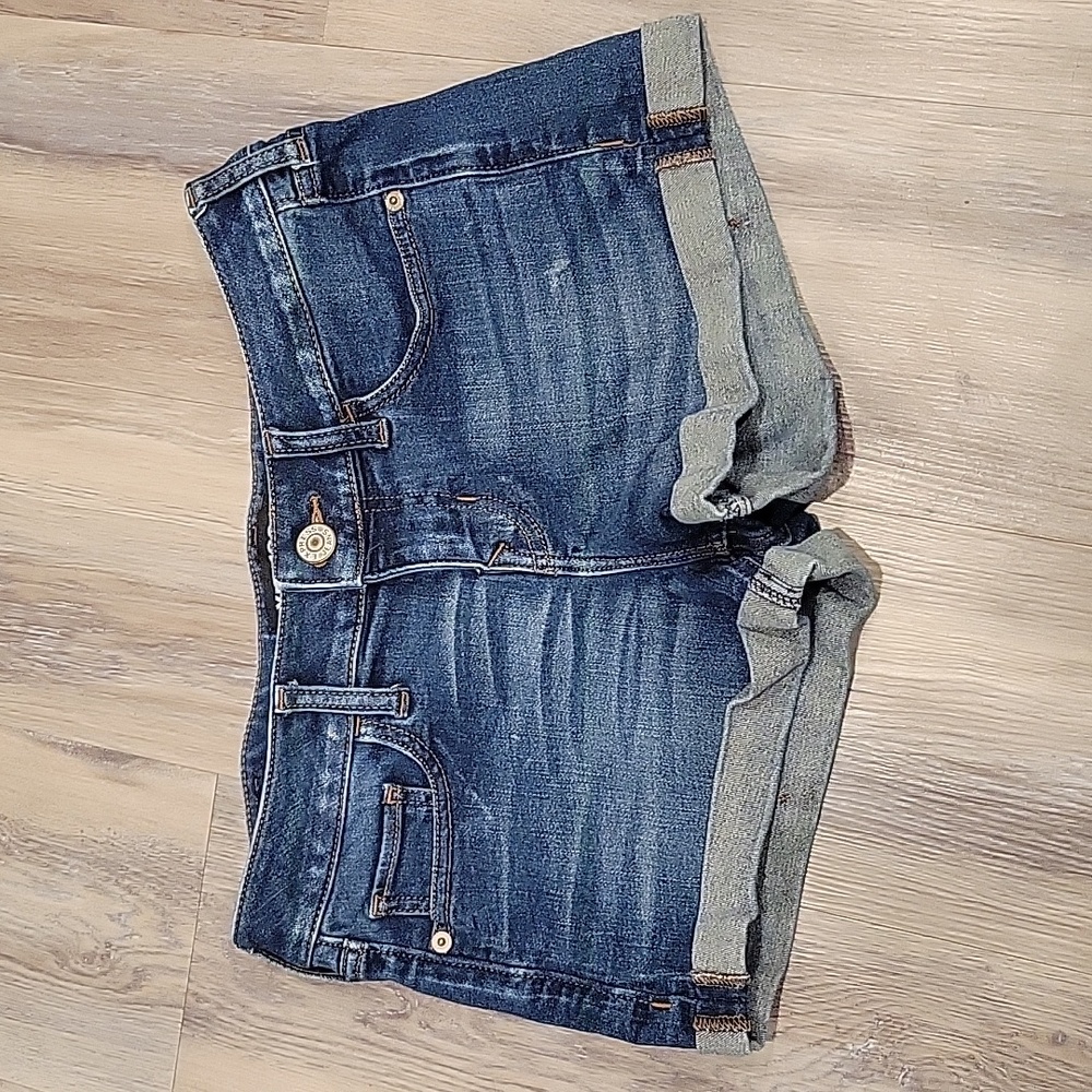 Express Jean Short